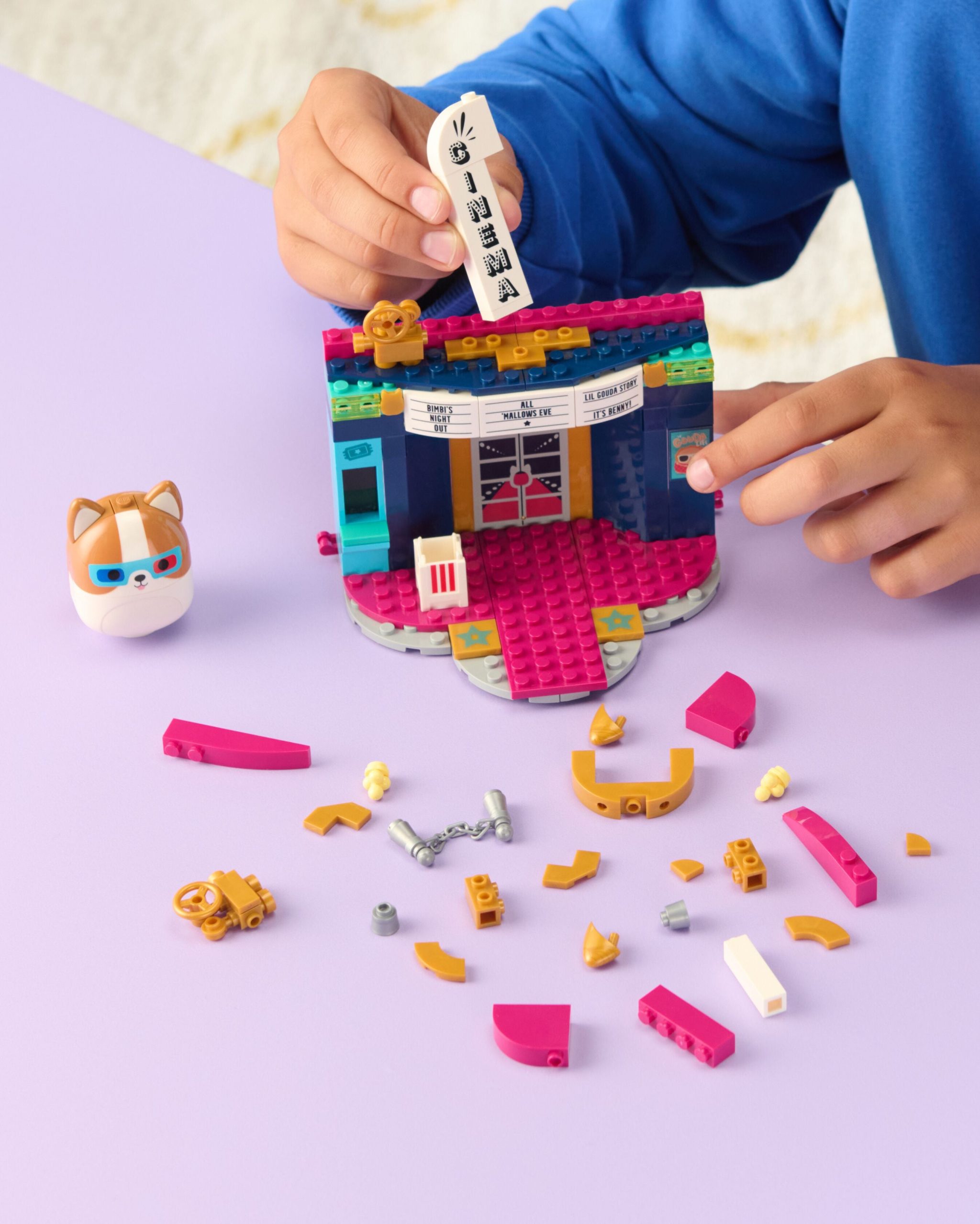 Squishmallows Reginald at the Movies Building Set - Image 3