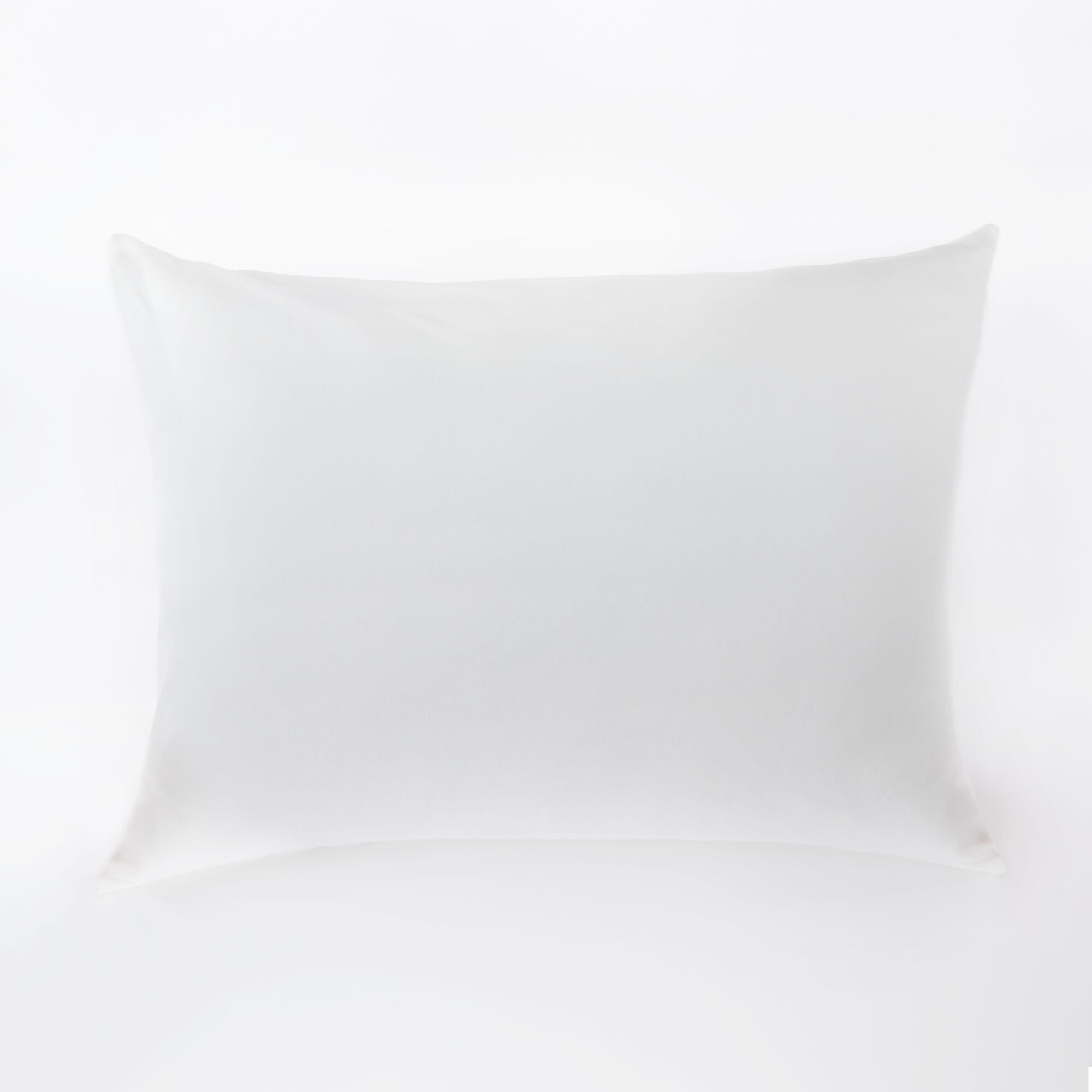 Solid Slumber White SquishPillow Pillowcase (Standard)