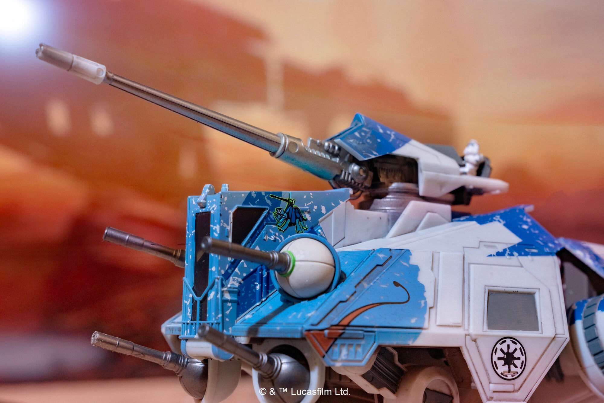 STAR WARS™ Micro Galaxy Squadron AT-TE (104th Battalion) - Image 9